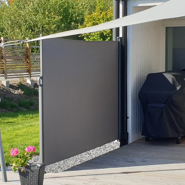 Hög sidomarkis 1,8x3m | Sol-, vind- och insynsskydd | Metalcraft Hög sidomarkis 1,8x3m | Sol-, vind- och insynsskydd | Metalcraft